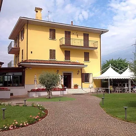 Panineria Colombera Rossa 3*