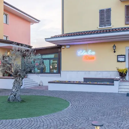 Panineria Colombera Rossa Готель Брешія