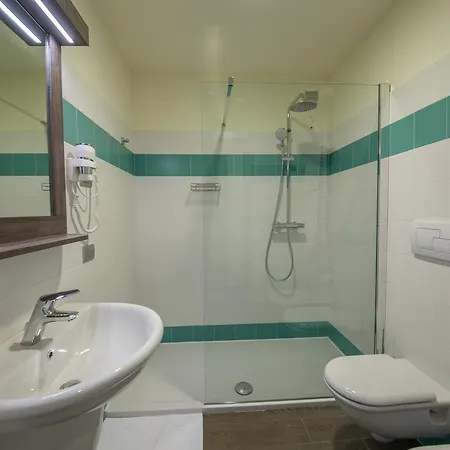 Panineria Colombera Rossa Hotel 3*